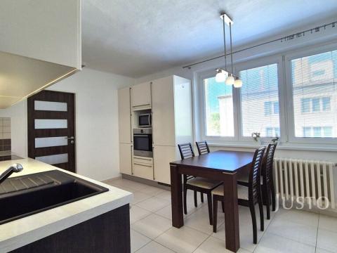 Pronájem bytu 3+1, Písek - Hradiště, Ouzká, 79 m2