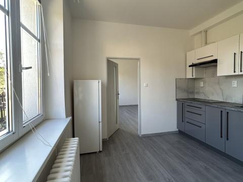 Pronájem bytu 1+1, Praha - Strašnice, Královická, 34 m2