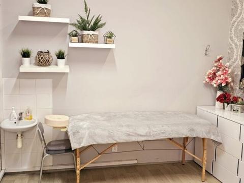 Pronájem obchodního prostoru, Praha - Karlín, Sokolovská, 20 m2
