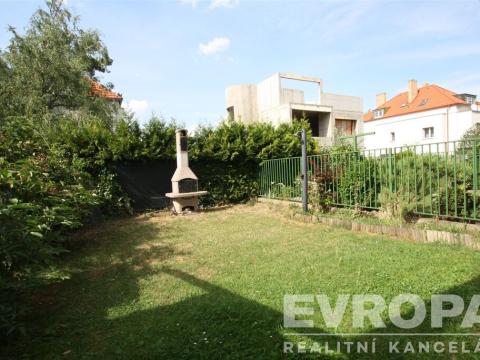 Pronájem bytu 1+kk, Praha - Košíře, Nad zámečkem, 32 m2