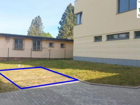 Pronájem garážového stání, Františkovy Lázně, Nádražní, 20 m2