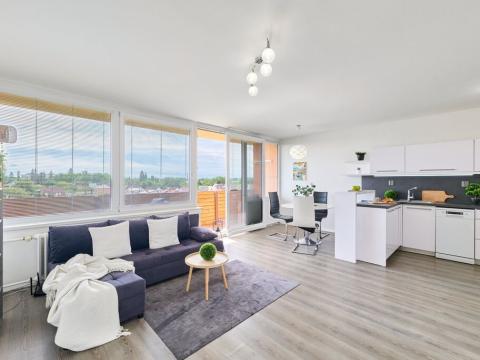 Prodej bytu 3+kk, Hradec Králové, K Sokolovně, 76 m2