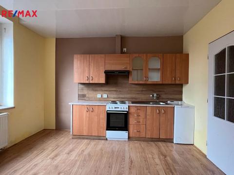 Pronájem bytu 2+kk, Úpice, Dr. A. Hejny, 38 m2