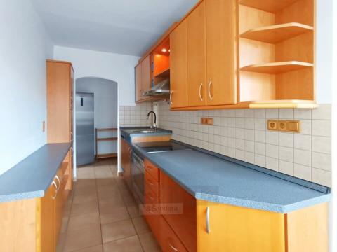 Pronájem bytu 3+1, Český Krumlov - Nádražní Předměstí, 63 m2