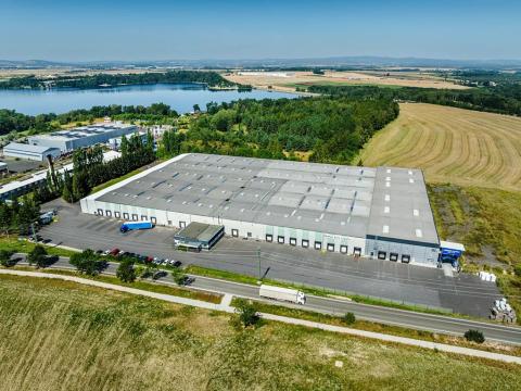 Pronájem skladu, Cheb, 1000 m2