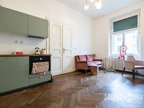 Pronájem bytu 2+kk, Praha - Nusle, Oldřichova, 43 m2