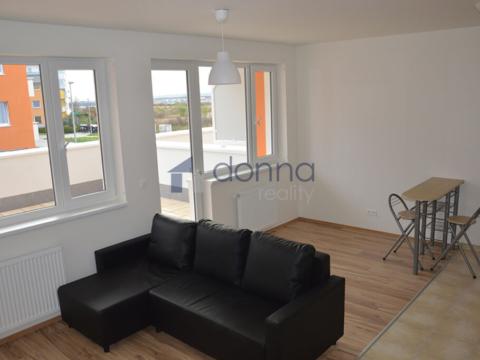 Pronájem bytu 1+kk, Praha - Kyje, Sicherova, 31 m2