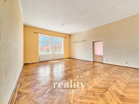 Pronájem bytu 3+1, Znojmo, Horní náměstí, 120 m2