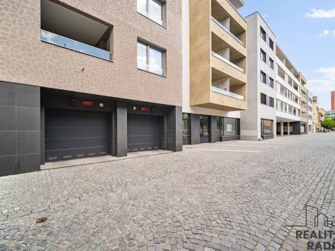 Pronájem bytu 1+kk, Pardubice, Smilova, 32 m2
