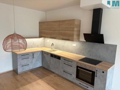Pronájem bytu 3+kk, Třebíč, Okružní, 88 m2
