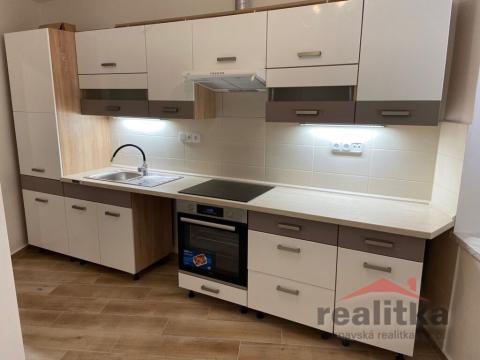Pronájem bytu 2+1, Opava - Předměstí, Nákladní, 58 m2