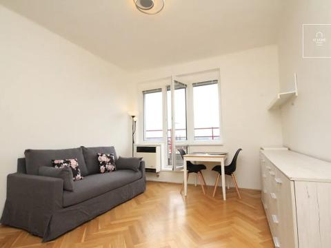 Pronájem bytu 1+kk, Praha - Vinohrady, Chopinova, 22 m2