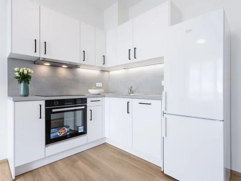 Pronájem bytu 2+kk, Praha - Třebonice, Thomasova, 46 m2
