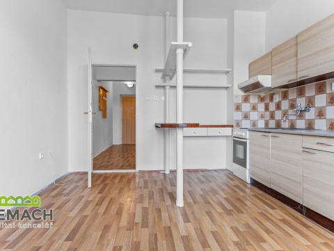 Pronájem bytu 1+1, Náchod, Běloveská, 44 m2