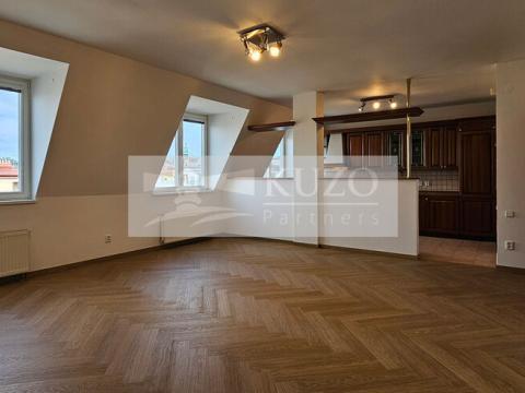 Pronájem bytu 2+kk, Praha, Ladova, 93 m2