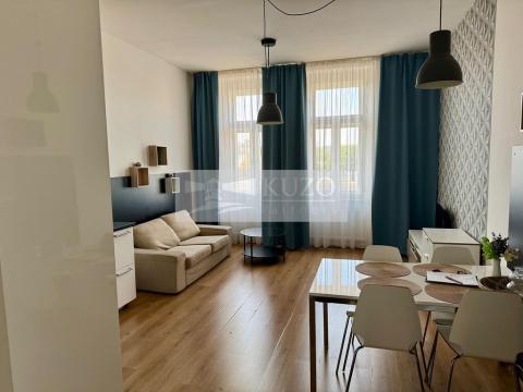 Pronájem bytu 2+kk, Praha - Holešovice, Strojnická, 56 m2