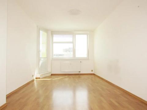 Pronájem bytu 2+kk, Praha - Hlubočepy, Voskovcova, 46 m2