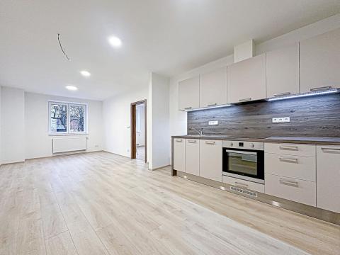 Pronájem bytu 2+kk, Měřín, Náměstí, 56 m2