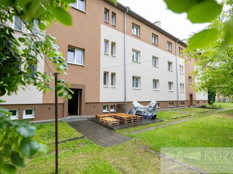 Prodej bytu 2+1, Oslavany, Školní, 56 m2