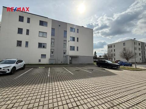 Prodej bytu 1+kk, Velký Osek, U hřiště, 39 m2