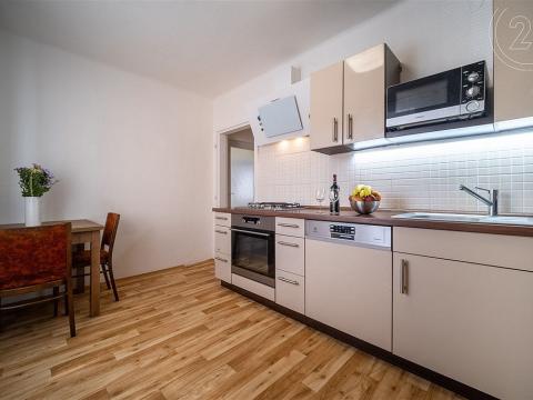 Prodej bytu 2+1, České Budějovice - České Budějovice 6, Polní, 61 m2