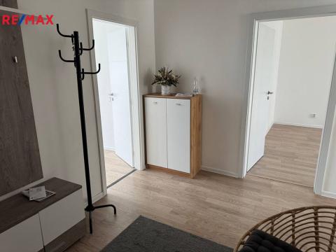 Prodej bytu 2+1, Sokolov, Slavíčkova, 60 m2