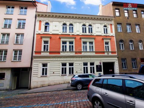 Pronájem bytu 3+1, Praha - Žižkov, Chelčického, 89 m2