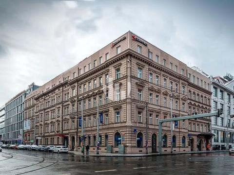 Pronájem kanceláře, Praha - Smíchov, Radlická, 226 m2