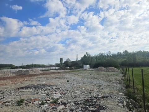 Prodej skladu, Úsilné, 1520 m2
