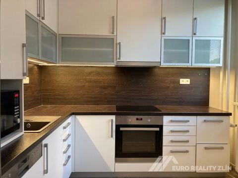 Pronájem bytu 3+1, Zlín, Křiby, 65 m2
