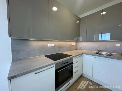 Pronájem bytu 1+kk, Zlín, třída 3. května, 20 m2