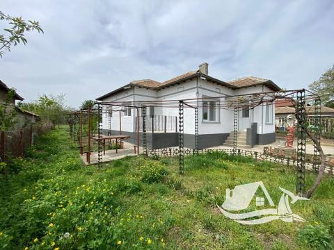 Prodej rodinného domu, Malina, Bulharsko, 100 m2