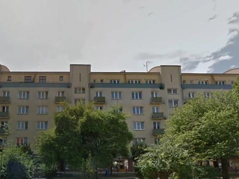 Prodej podílu bytu 2+1, Louny, Tyršovo nám., 52 m2