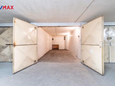 Prodej garáže, Kladno - Kročehlavy, Bellevue, 15 m2