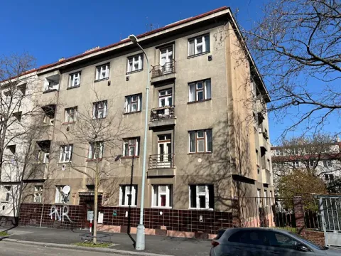 Prodej bytu 1+1, Praha - Žižkov, Jeseniova, 49 m2