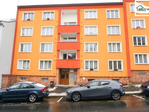 Pronájem bytu 3+1, Cheb, Čapkova, 76 m2