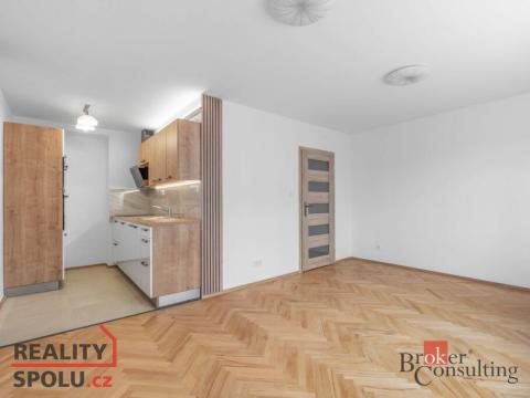 Pronájem bytu 3+kk, Praha - Záběhlice, Hlavní, 54 m2