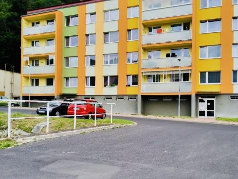 Prodej bytu 2+kk, Dubí, Koněvova, 38 m2