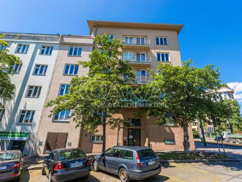 Pronájem bytu 2+1, Praha - Vinohrady, Hollarovo náměstí, 77 m2