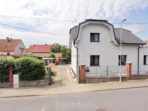 Prodej rodinného domu, Neratovice, V Hajnovkách, 159 m2