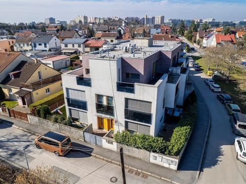 Pronájem rodinného domu, Praha, U kolonie, 250 m2