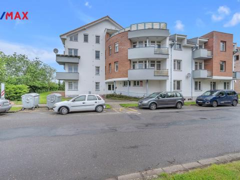 Prodej bytu 3+kk, Černožice, Revoluční, 82 m2