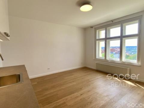 Pronájem bytu 1+kk, Praha - Vinohrady, Korunní, 27 m2
