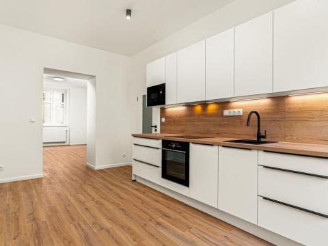 Pronájem bytu 2+1, Praha - Smíchov, Ke Koulce, 76 m2
