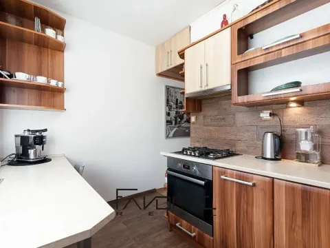 Prodej bytu 2+1, Ostrava, Břustkova, 62 m2
