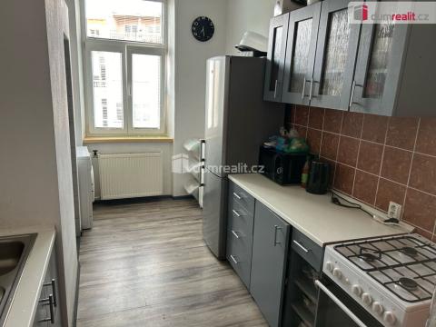Prodej bytu 3+1, Opava - Předměstí, Komenského, 69 m2