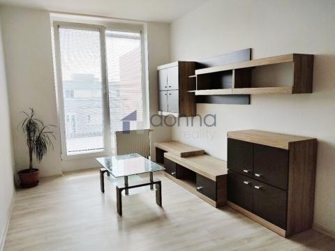 Pronájem bytu 2+kk, Praha, Chotěšovská, 54 m2