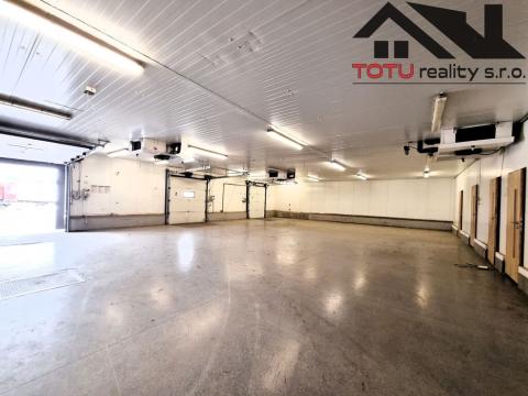 Pronájem skladu, Černožice, 4500 m2
