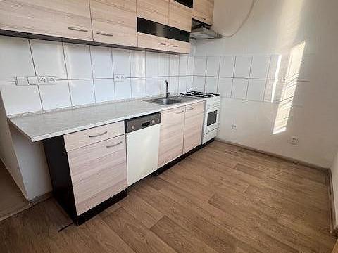 Pronájem bytu 2+1, Ostrava - Poruba, Sokolovská, 54 m2