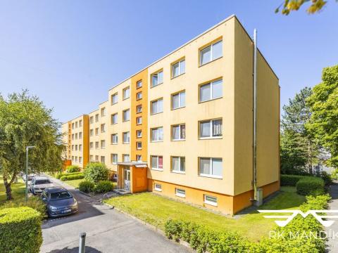 Prodej bytu 4+1, Kamenice, Sídliště II, 77 m2